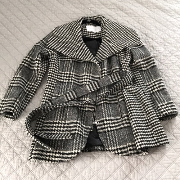 Jessica Simpson Asymmetrical zip houndstooth coat
